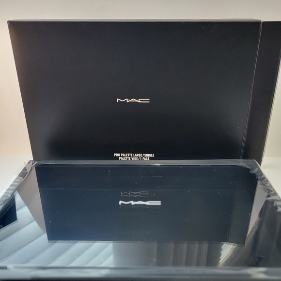 MAC Pro Palette *LARGE/SINGLE* Magnetic Black Case / EMPTY / New in box - Picture 2 of 6